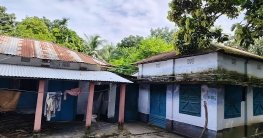 নাটোরে বাড়িতে একা থাকতেন বৃদ্ধা, হত্যা করে স্বর্ণালংকার লুট